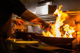 chef-cooking-in-cloud-kitchen